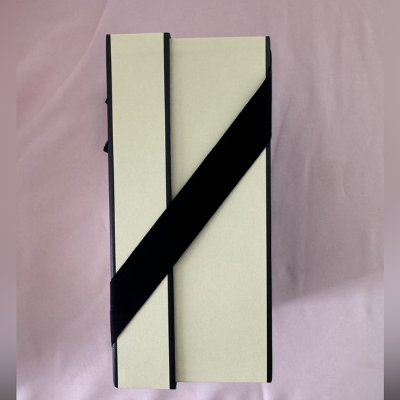 Jo Malone gift box - Picture 2 of 4